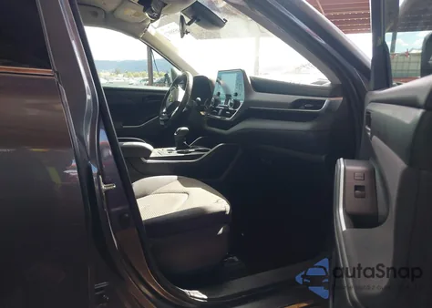 2021 Toyota Highlander Le z USA, uszkodzony, nr VIN 5TDBZRBH6MS533088